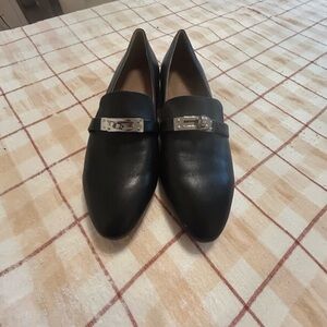 Elegant Black Leather Loafers